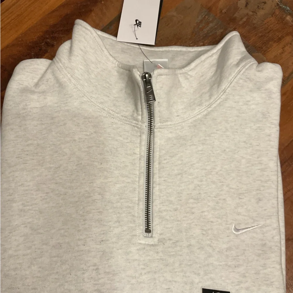 NWT Nike Men’s Club Fleece 1/4 Zip Pullover